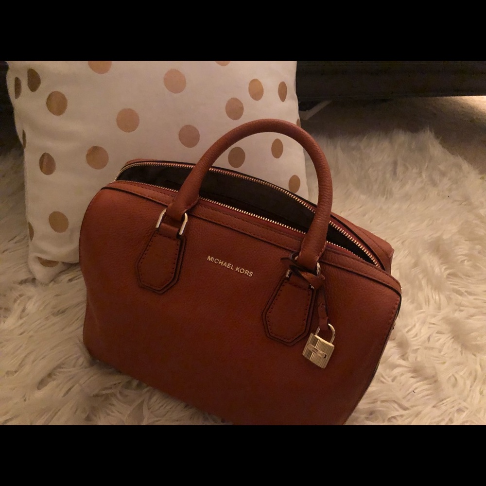 Authentic Michael Kors bag.